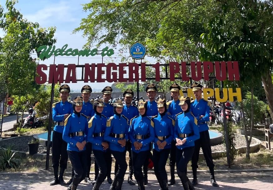 ekskul-sman1plupuh-paskibra