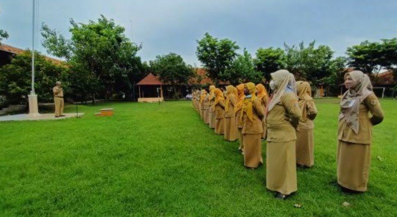 Kepala-Sekolah-SMAN-1-Plupuh-Instruksikan-Apel-Setiap-Hari